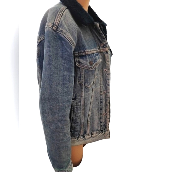 Levi's | Sherpa Denim Jacket | Navy Blue | Size Small - Picture 6 of 9